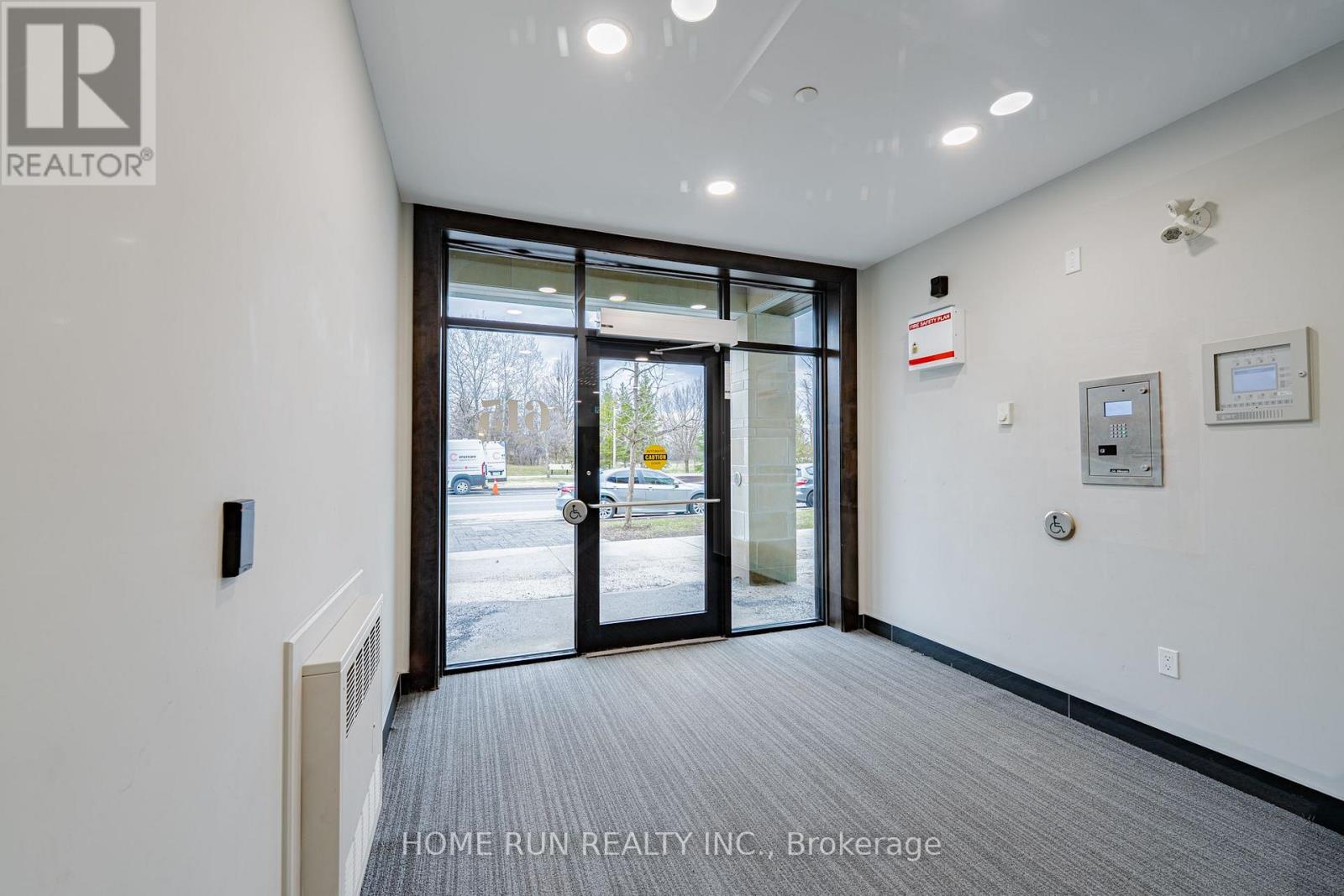 312 - 615 Longfields Drive Property Photo 21