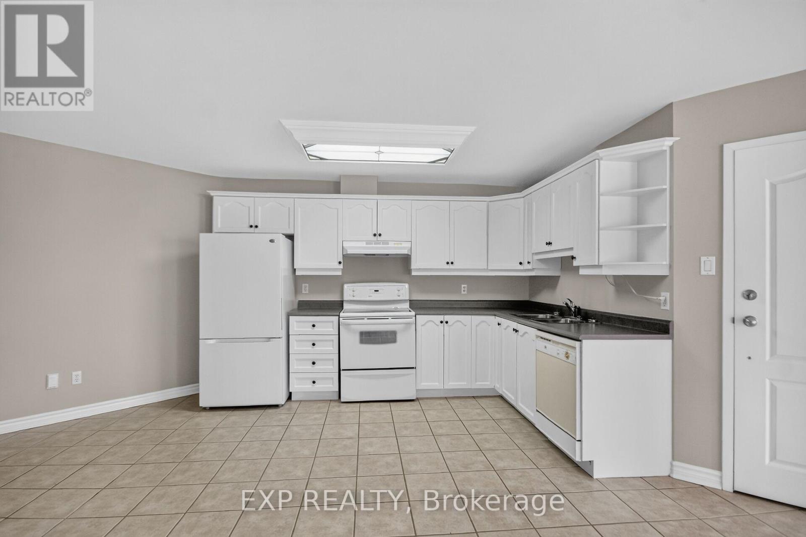 2a - 97 Mill Street Property Photo 5
