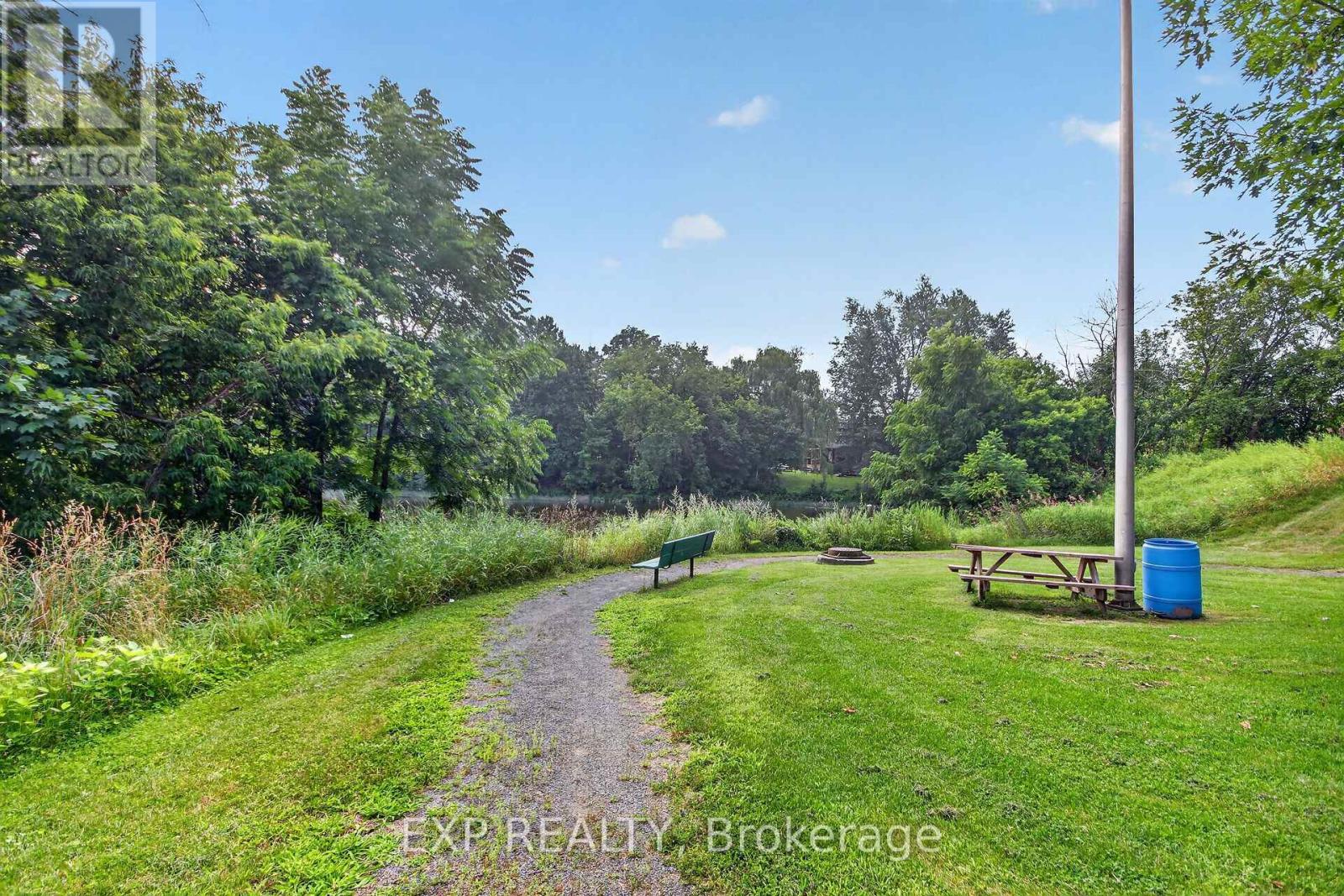 2a - 97 Mill Street Property Photo 13