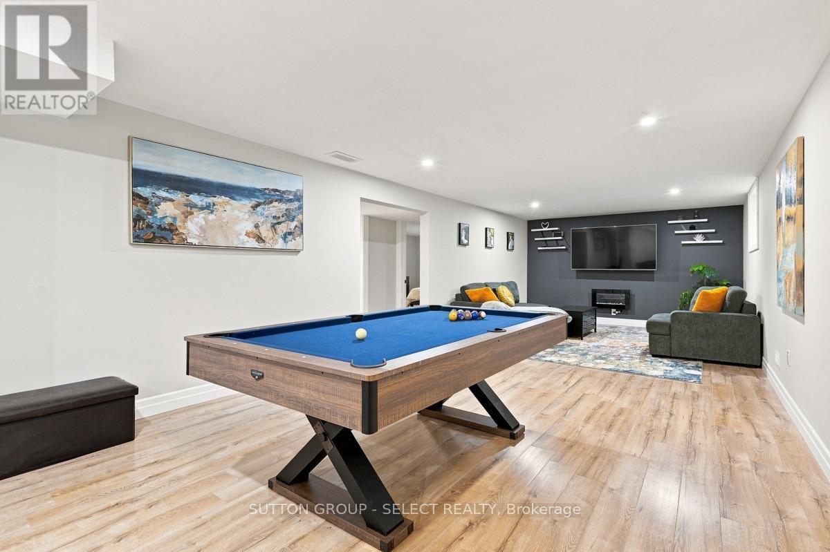 38 - 159 Collins Way Property Photo 24