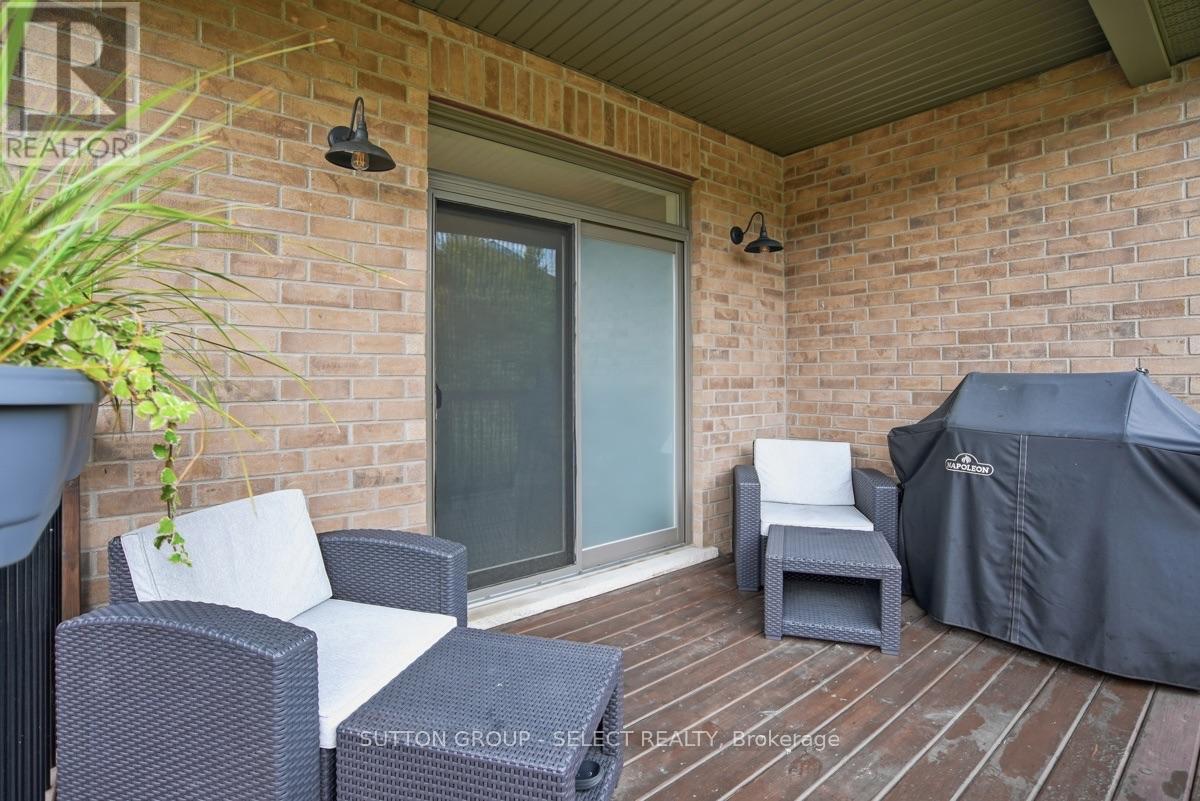 38 - 159 Collins Way Property Photo 35