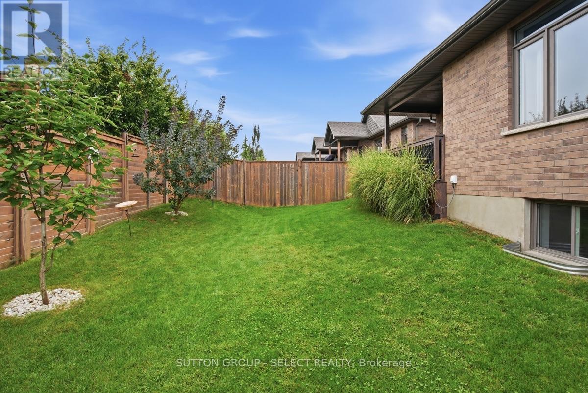 38 - 159 Collins Way Property Photo 37