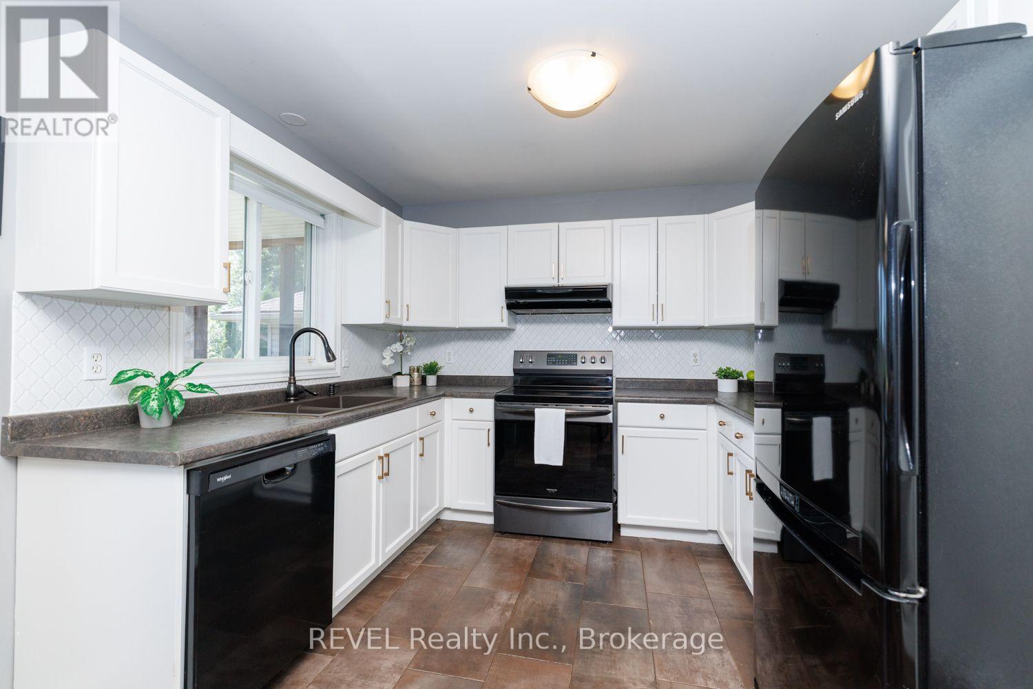 2779 Baker Road Property Photo 12