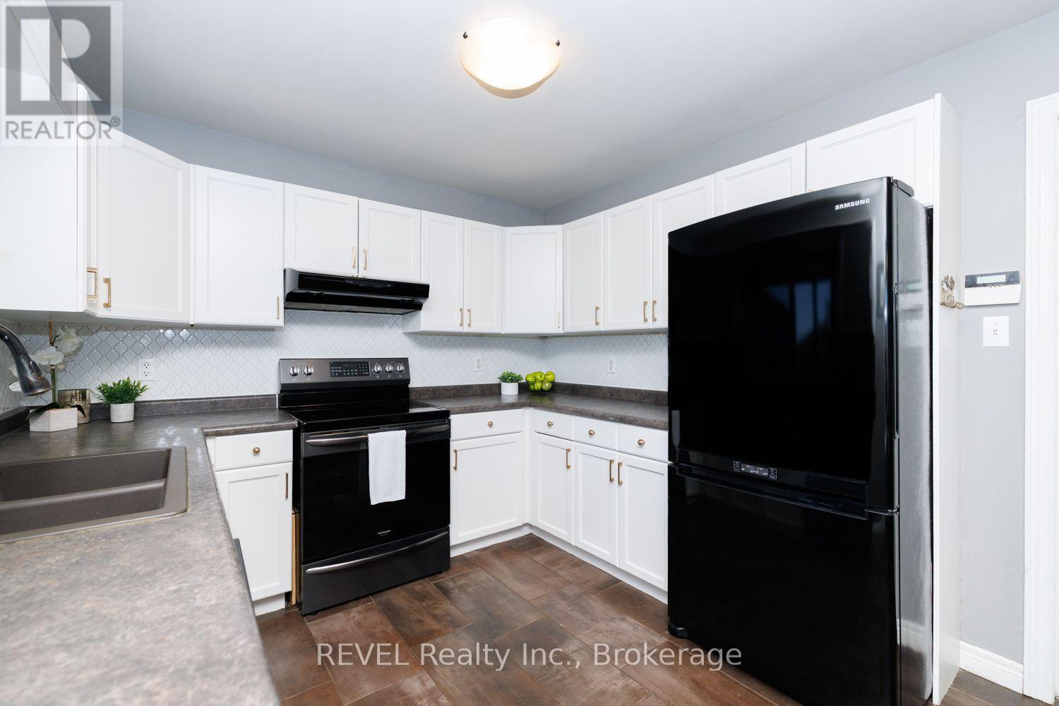 2779 Baker Road Property Photo 14