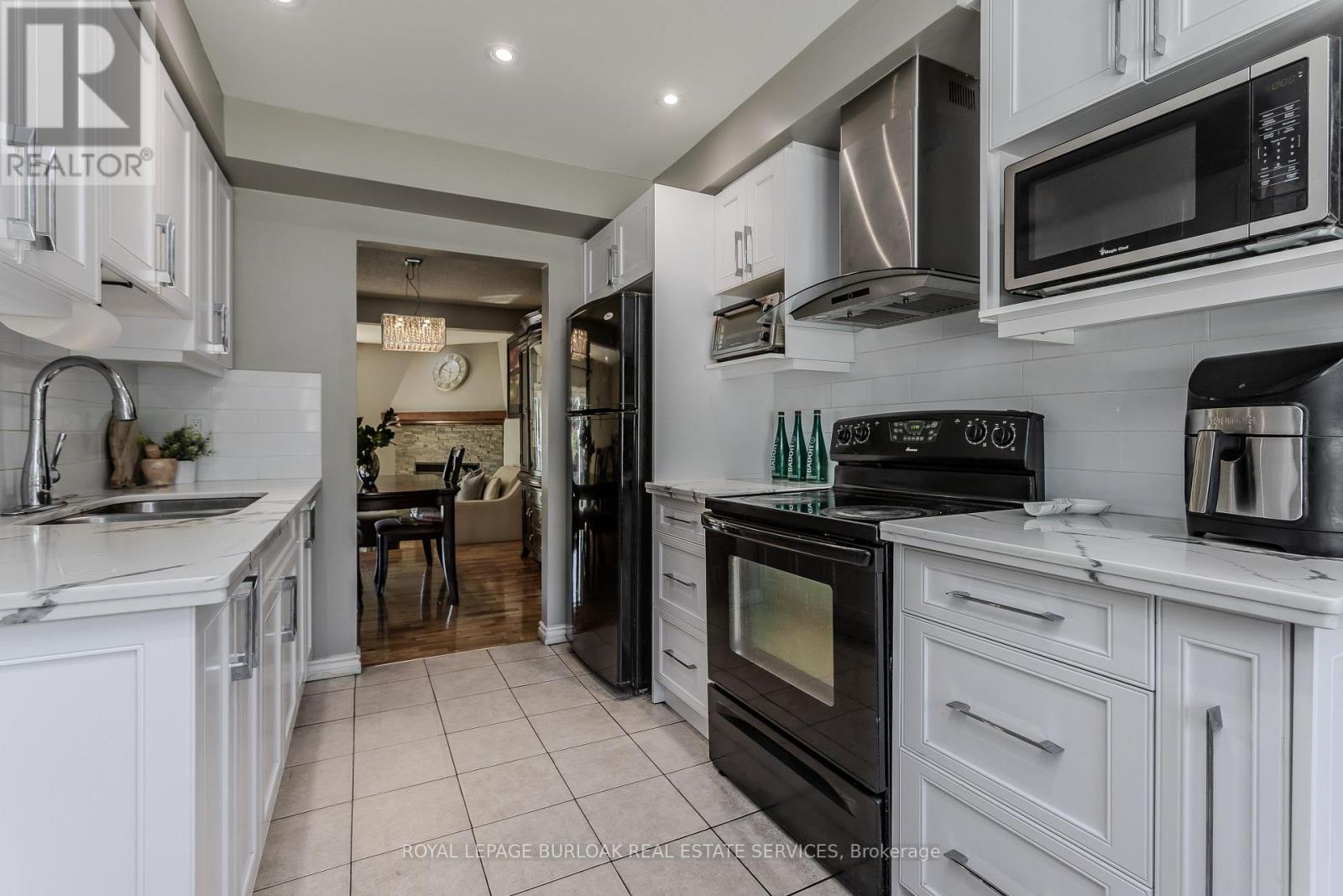 14 Ellington Avenue Property Photo 6