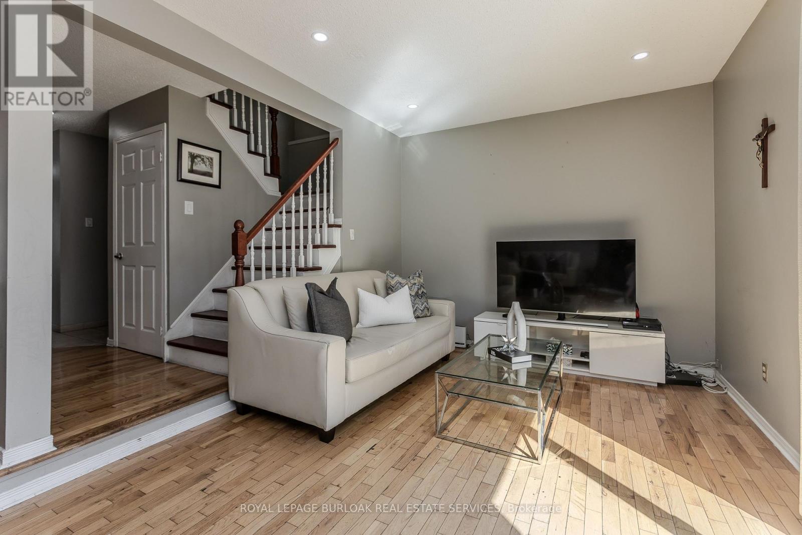 14 Ellington Avenue Property Photo 8