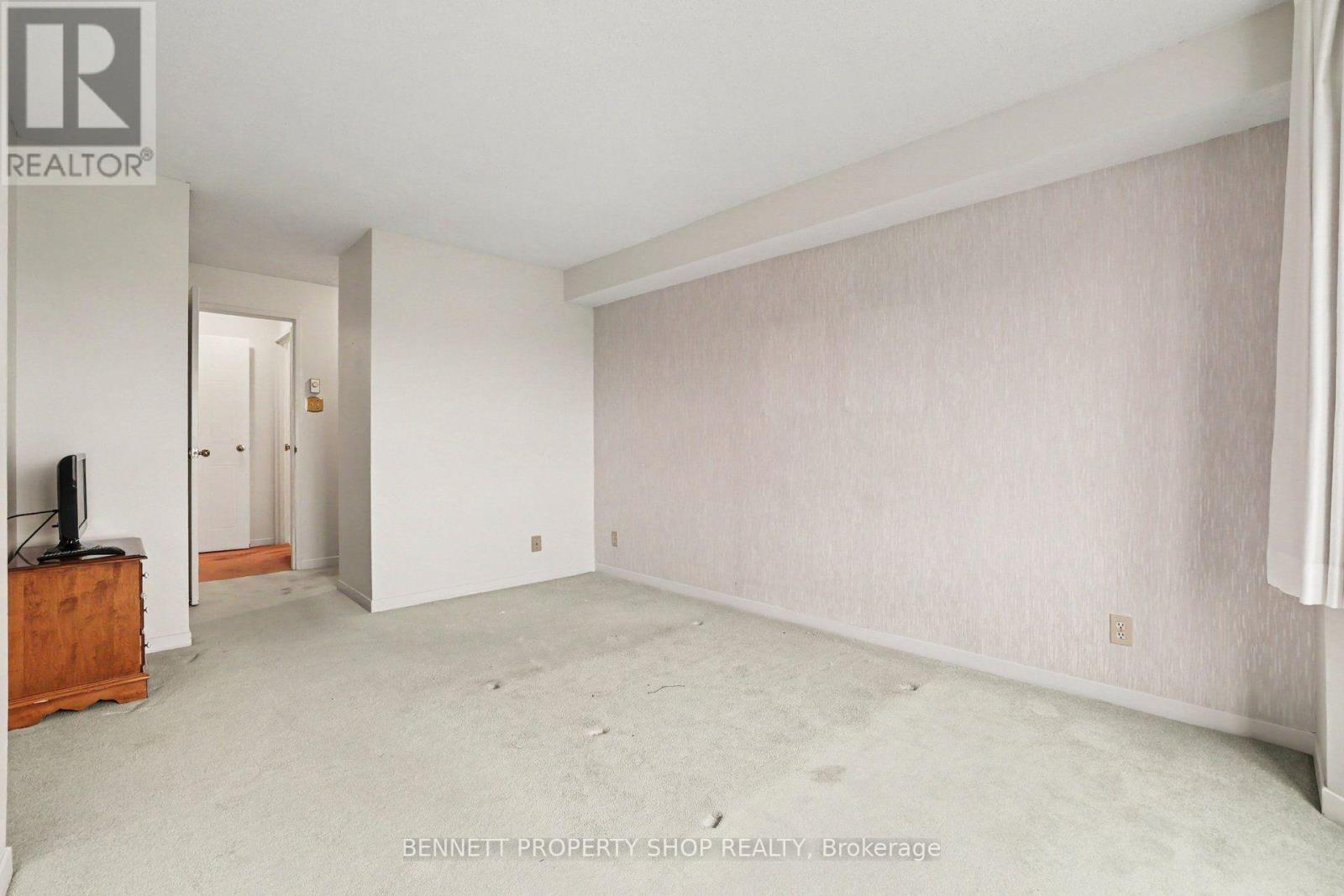 803 - 80 Sandcastle Drive Property Photo 12