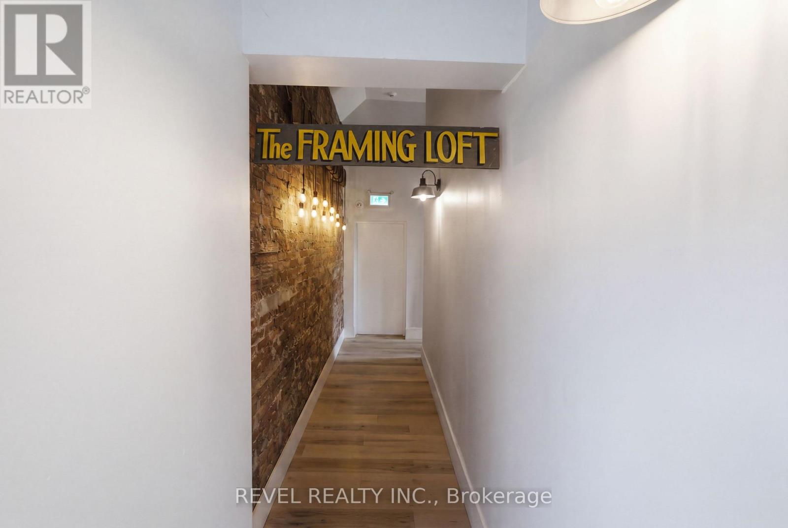 45 Wellington Street N Property Photo 8