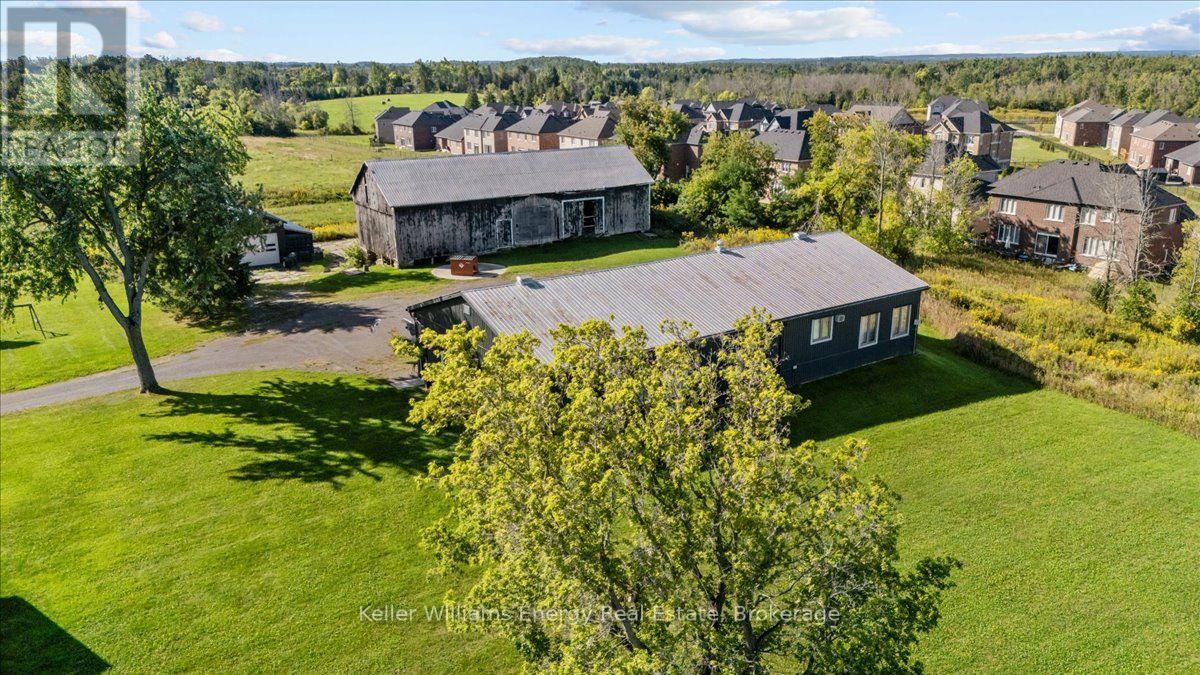 1786 Matchett Line Property Photo 12