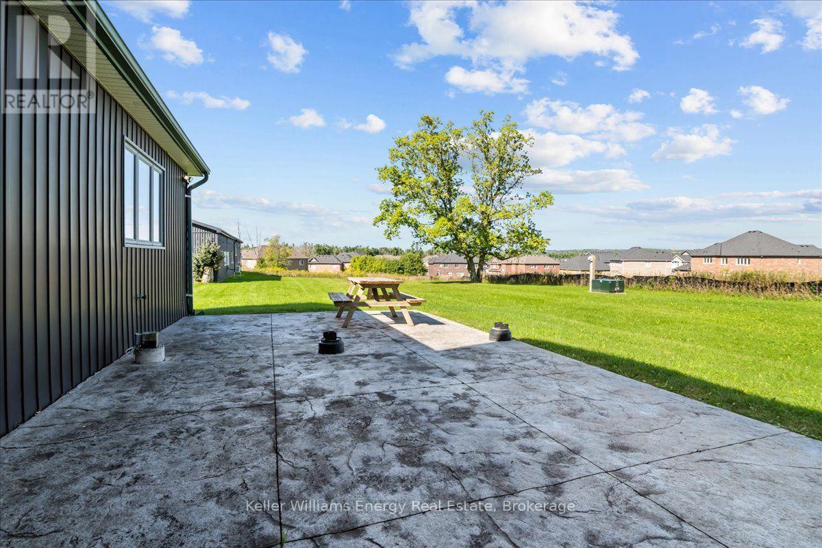 1786 Matchett Line Property Photo 32