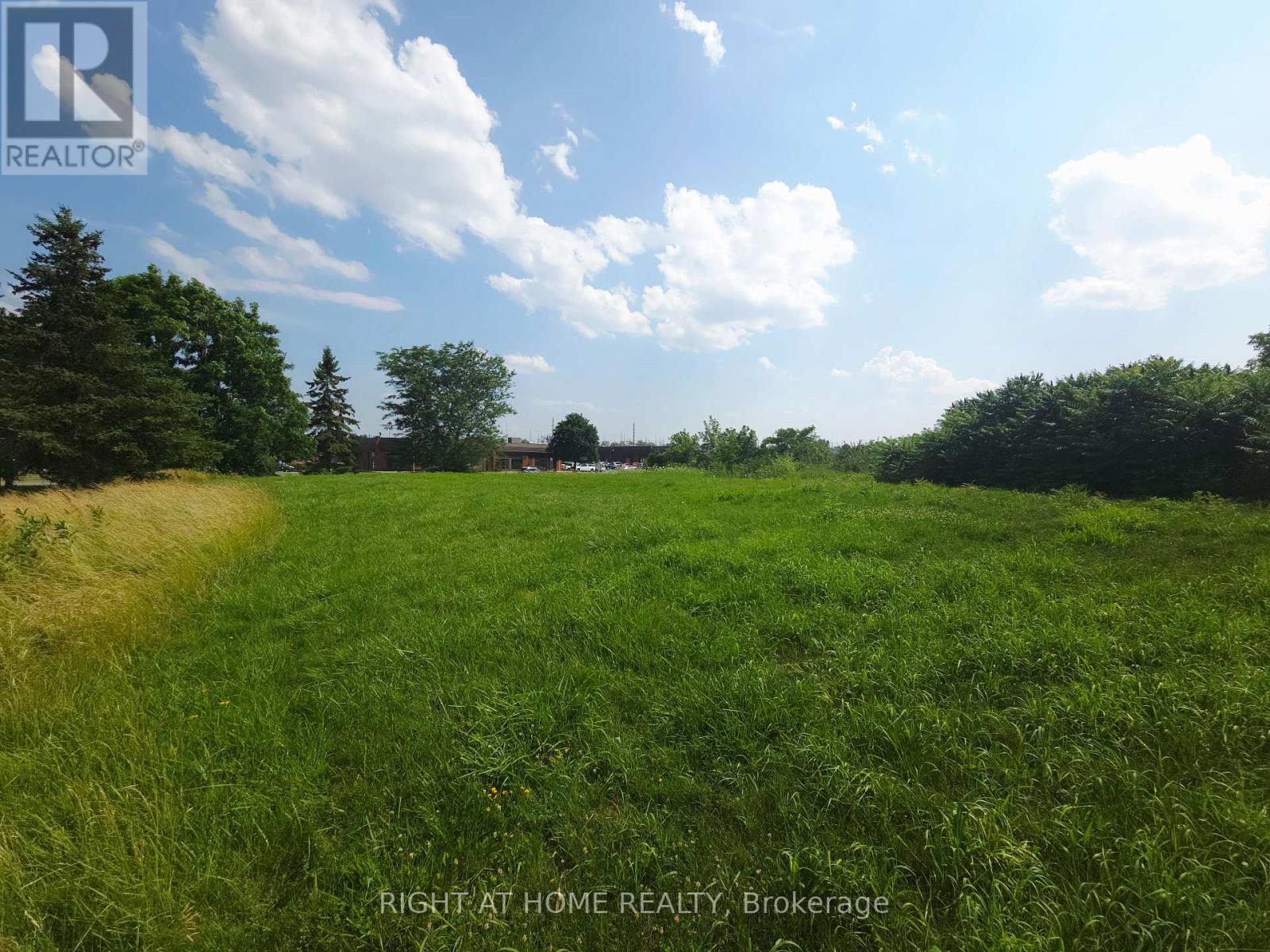 5351 Canotek Road Property Photo 3