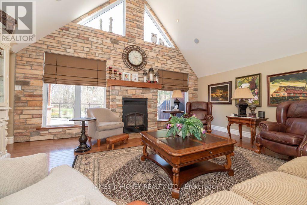 182 River Drive Property Photo 7