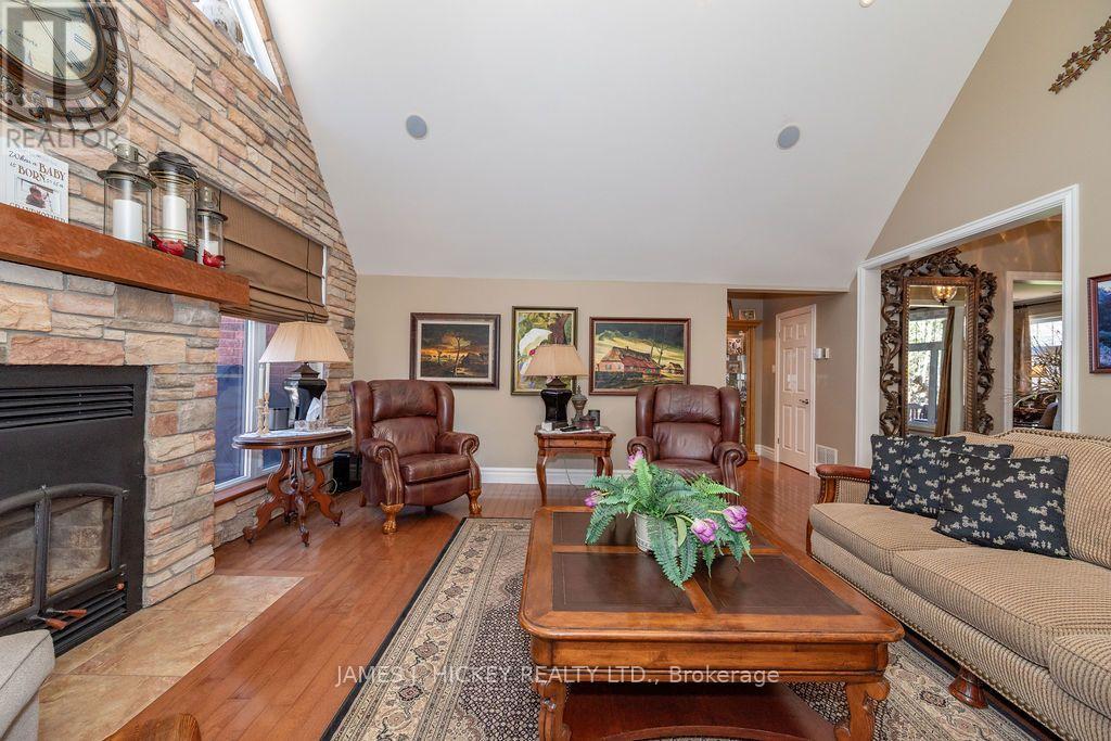 182 River Drive Property Photo 8