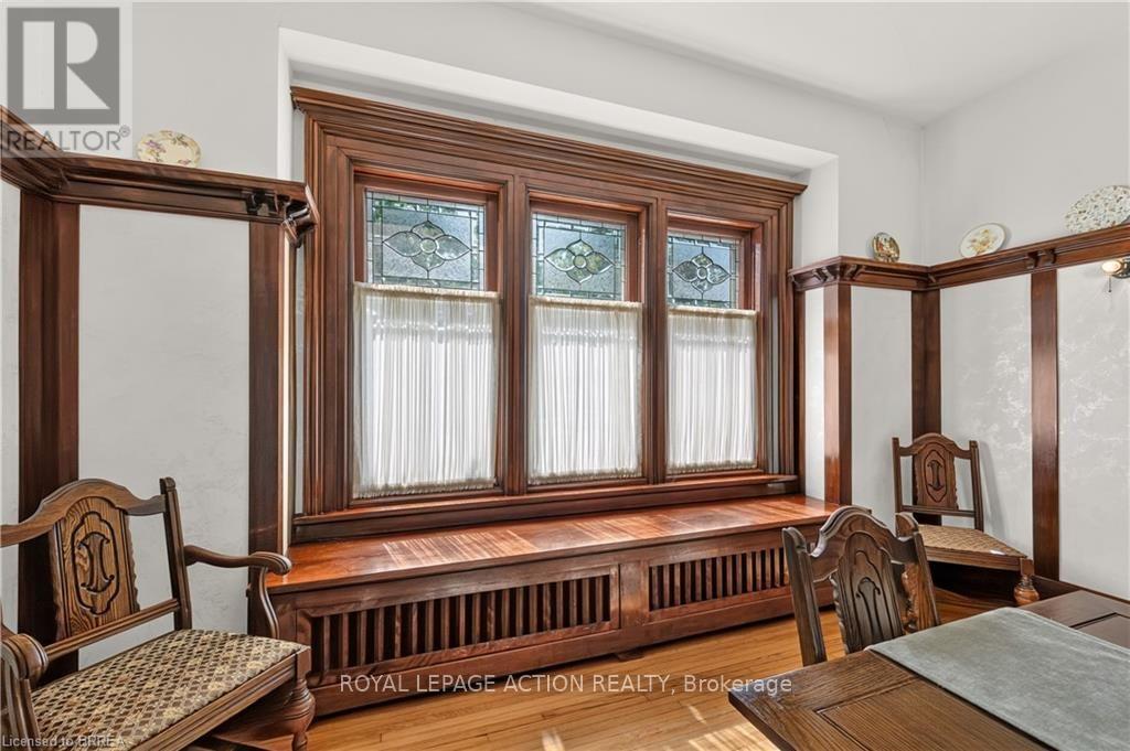 29 Lorne Crescent Property Photo 14