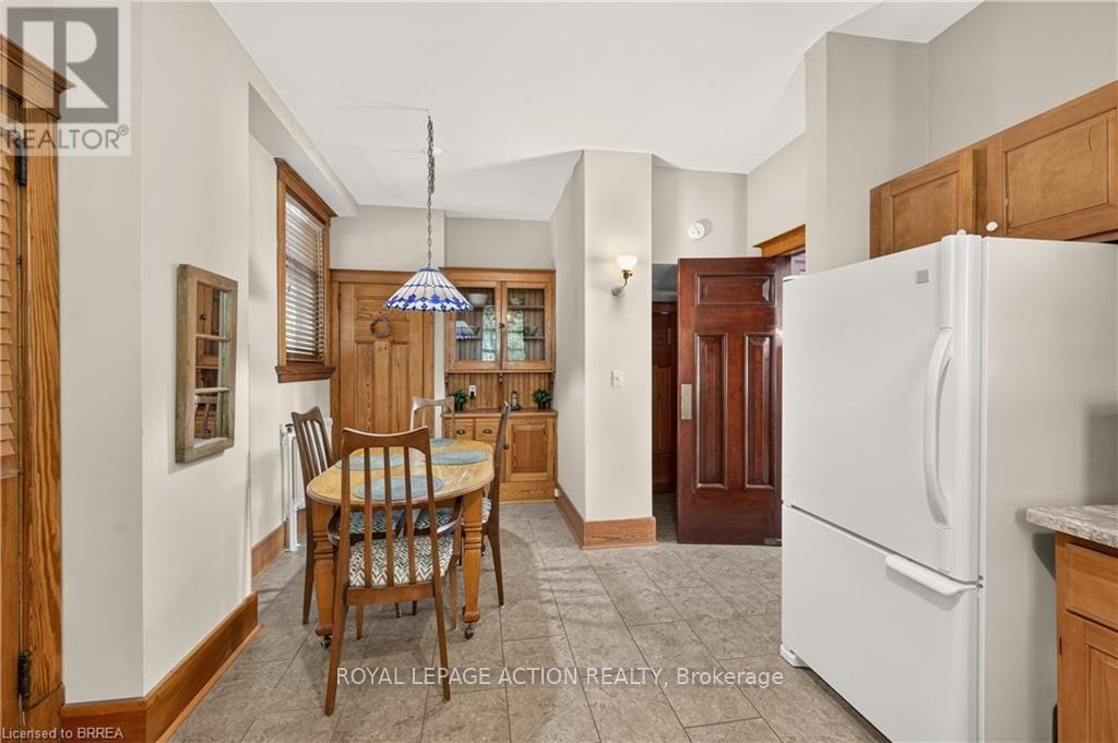 29 Lorne Crescent Property Photo 18