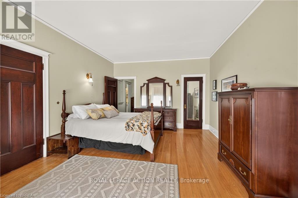 29 Lorne Crescent Property Photo 21