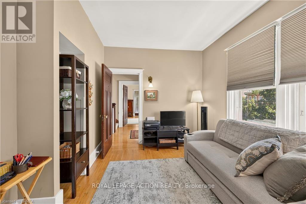 29 Lorne Crescent Property Photo 27