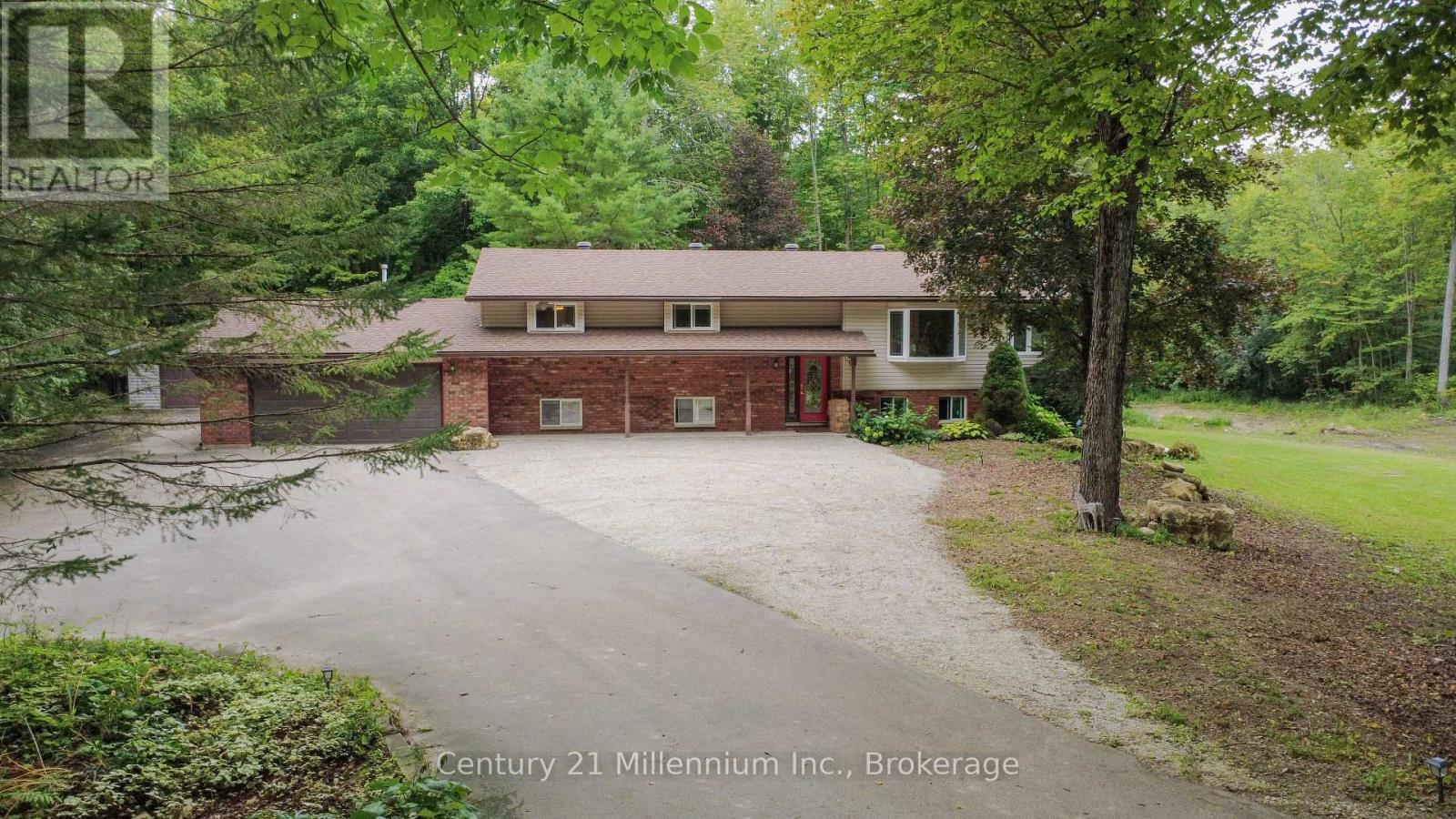 200185 Sideroad 10 Property Photo 1