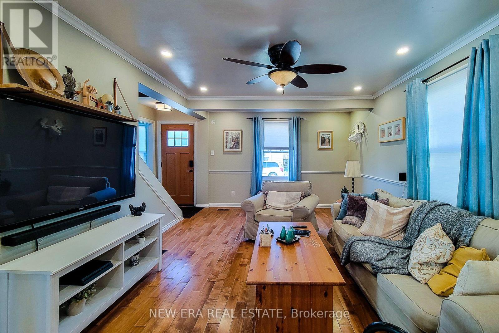 54 Eighth Avenue Property Photo 11