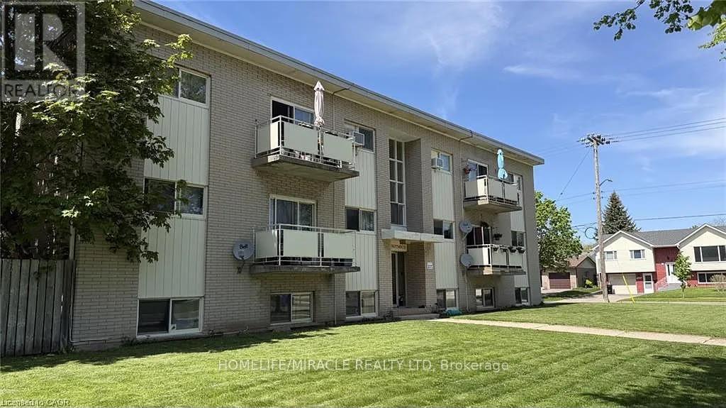 202 - 206 Indian Road Property Photo 2