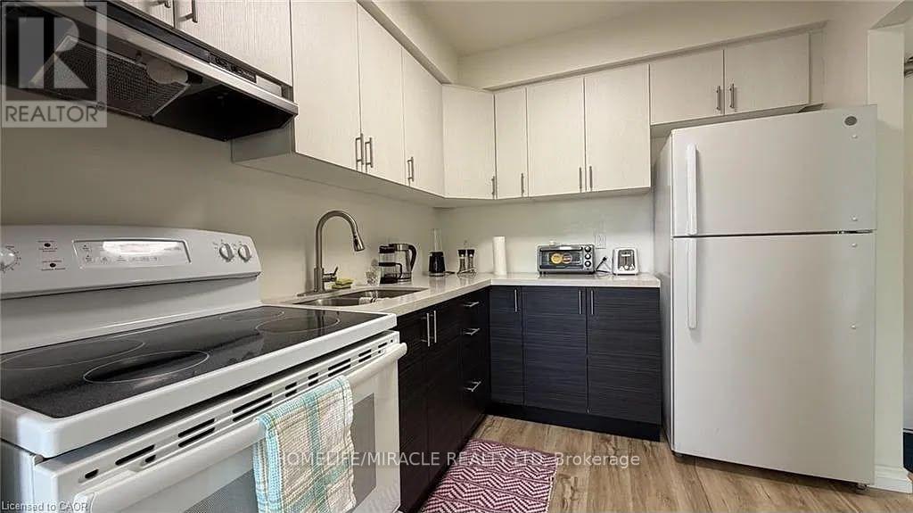 202 - 206 Indian Road Property Photo 3