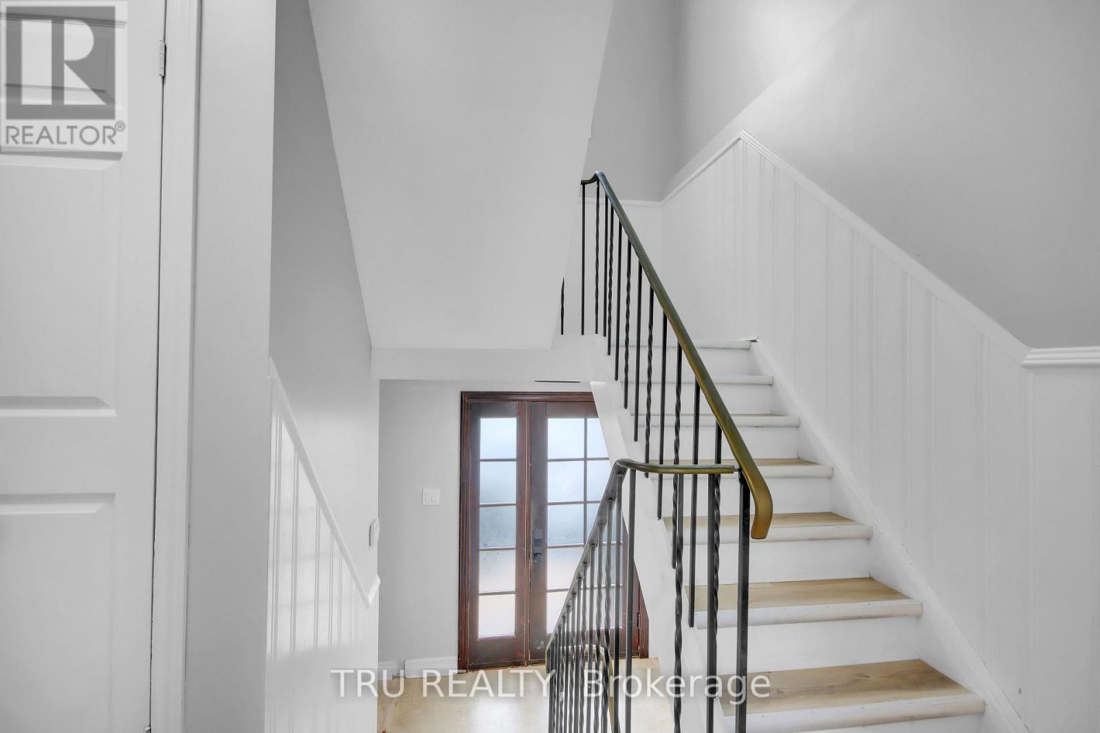52 Greenboro Crescent Property Photo 4