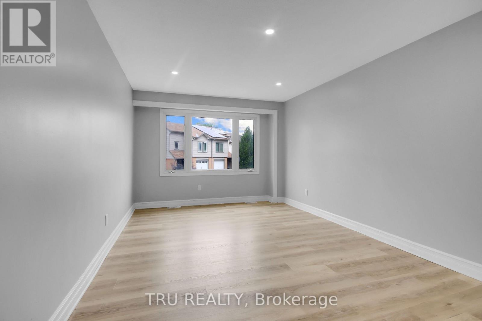 52 Greenboro Crescent Property Photo 6