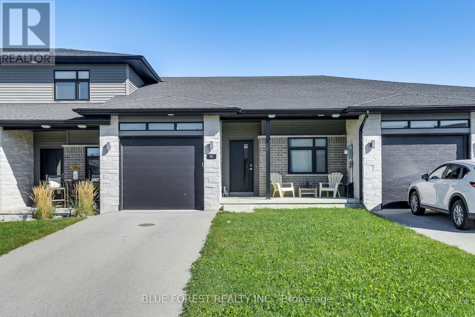 90 ROWE AVENUE Property Photo 1
