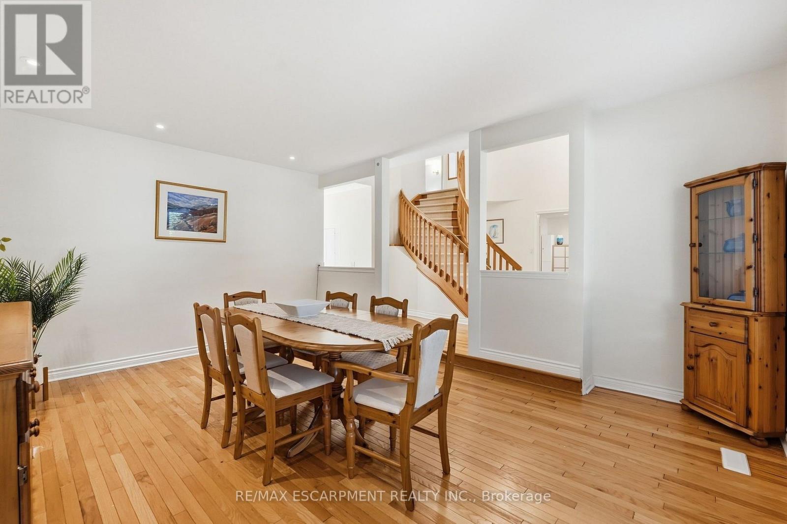 77 Flanders Drive Property Photo 5