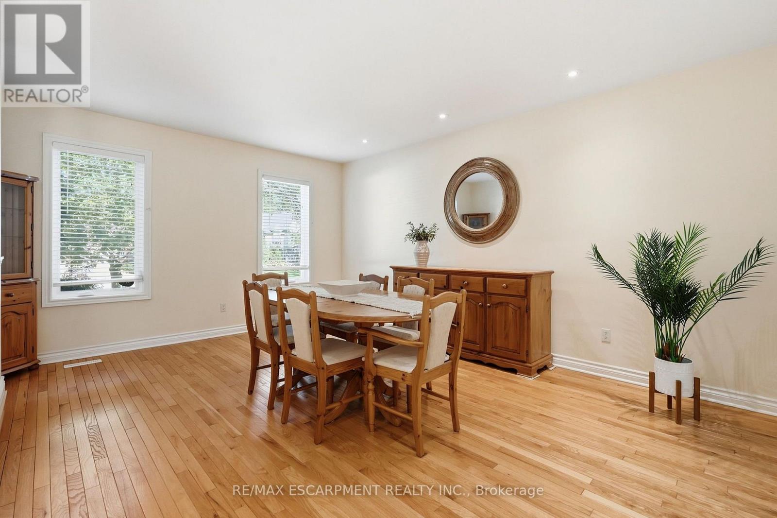77 Flanders Drive Property Photo 6