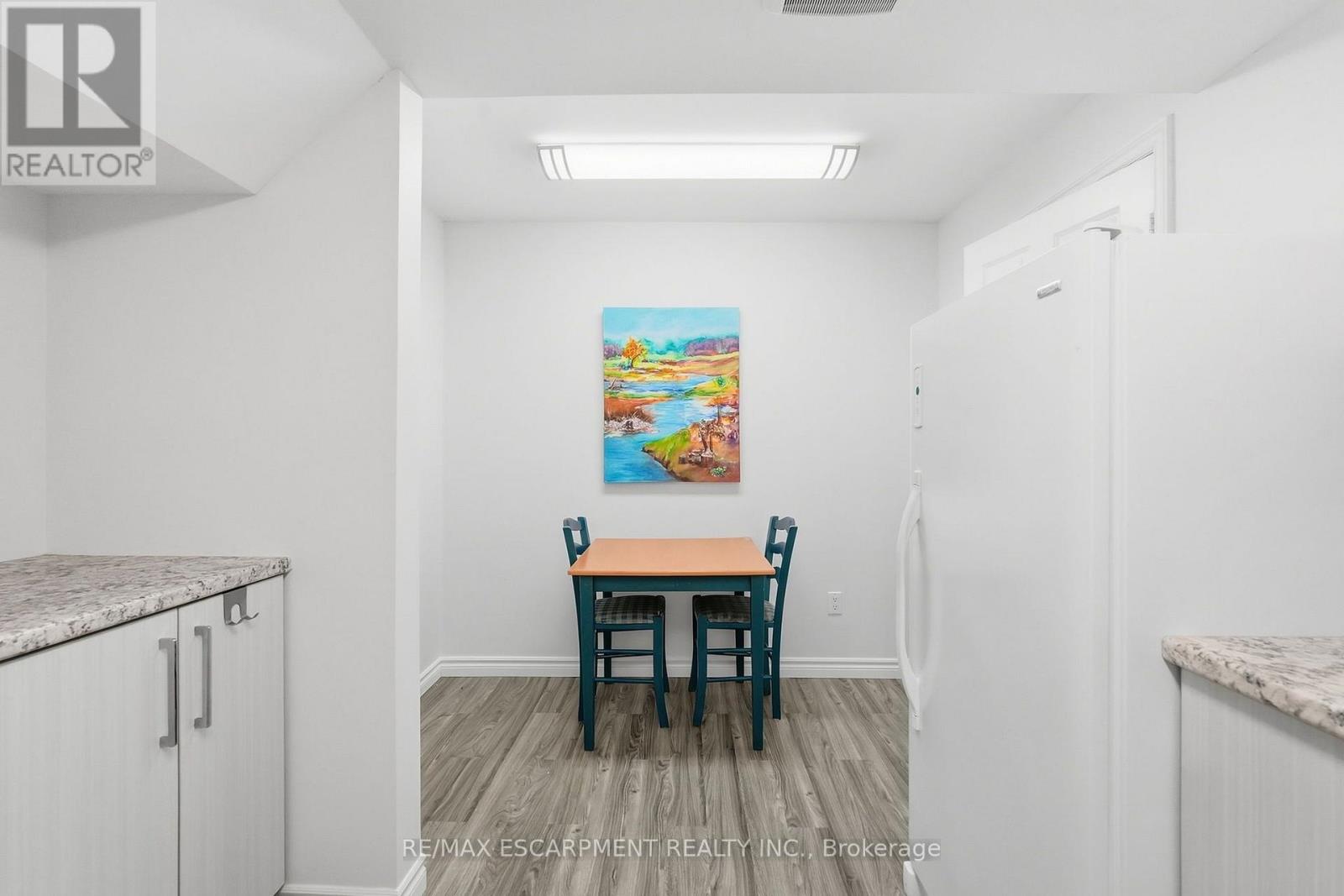 77 Flanders Drive Property Photo 32