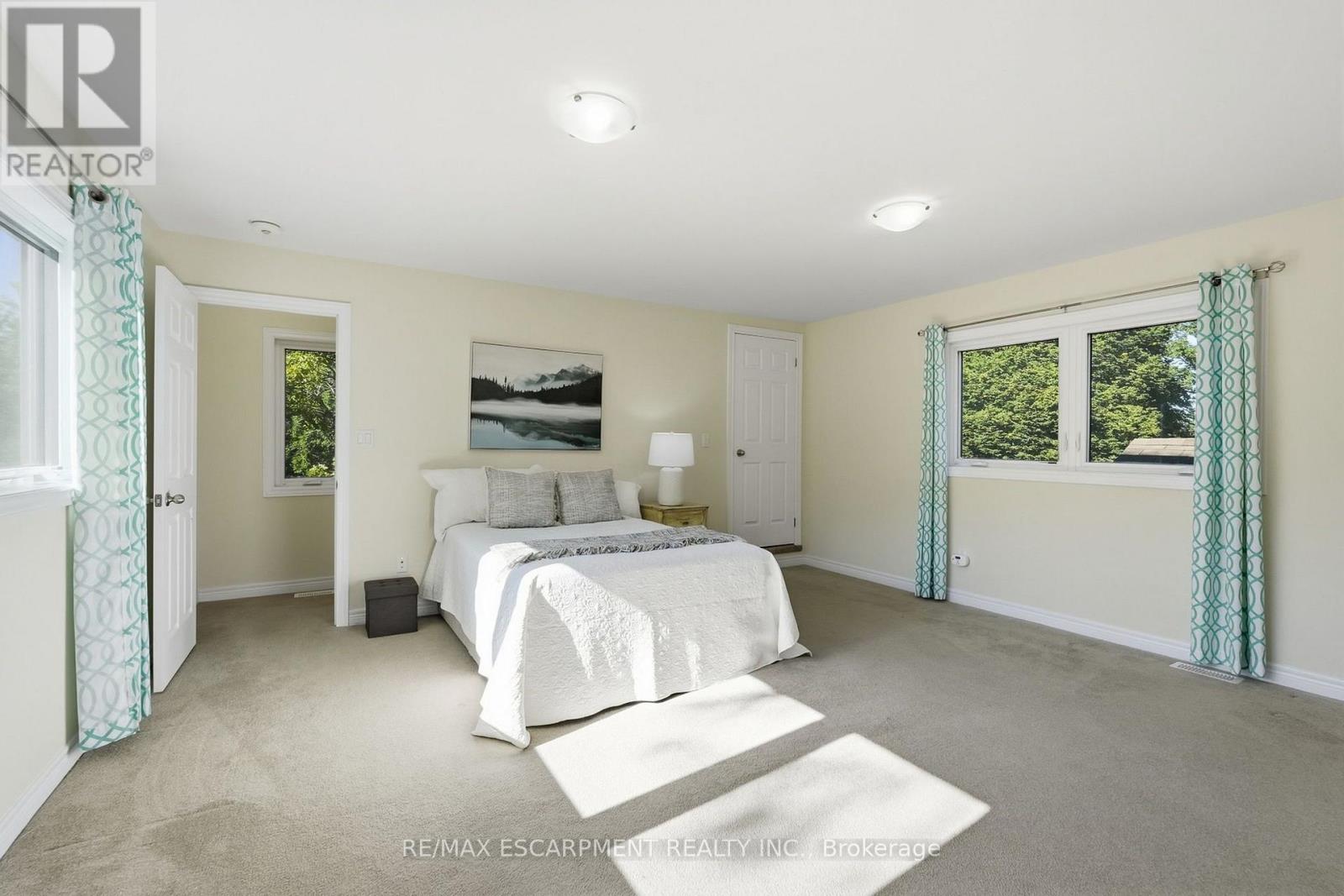 77 Flanders Drive Property Photo 39
