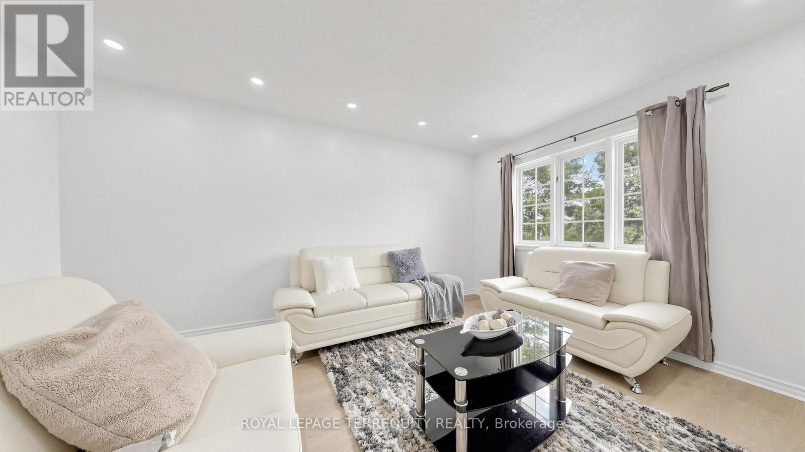 2 - 700 Champlain Boulevard Property Photo 3