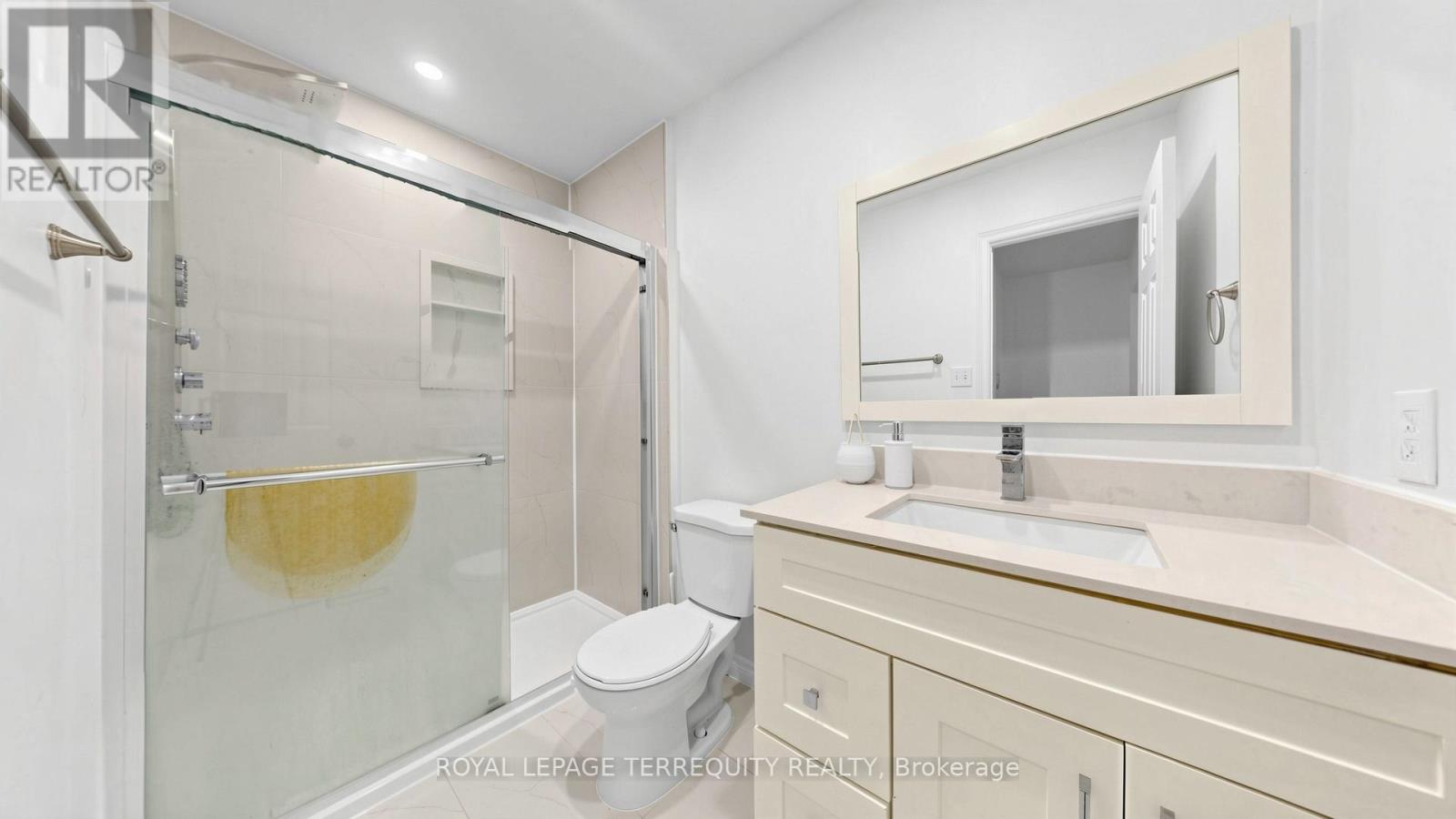 2 - 700 Champlain Boulevard Property Photo 32