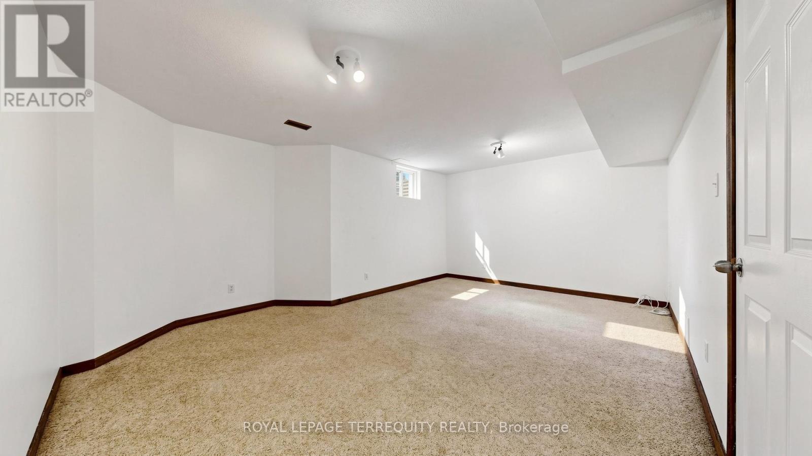 2 - 700 Champlain Boulevard Property Photo 37