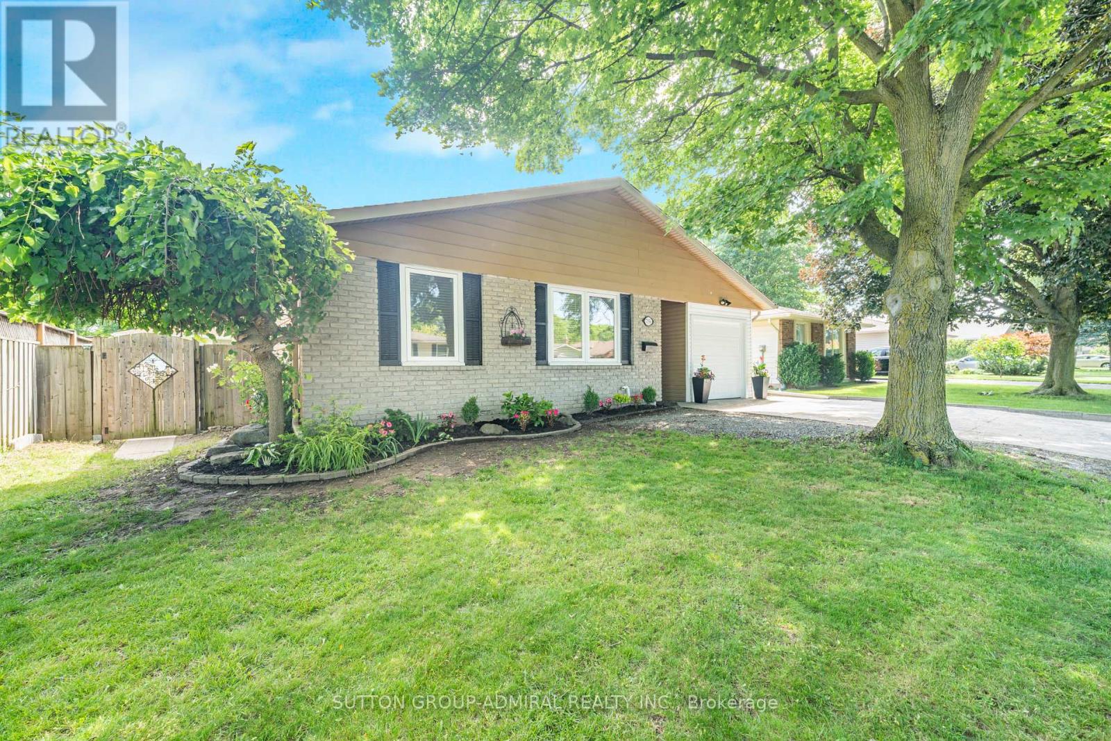 7056 Harriman Street Property Photo 2