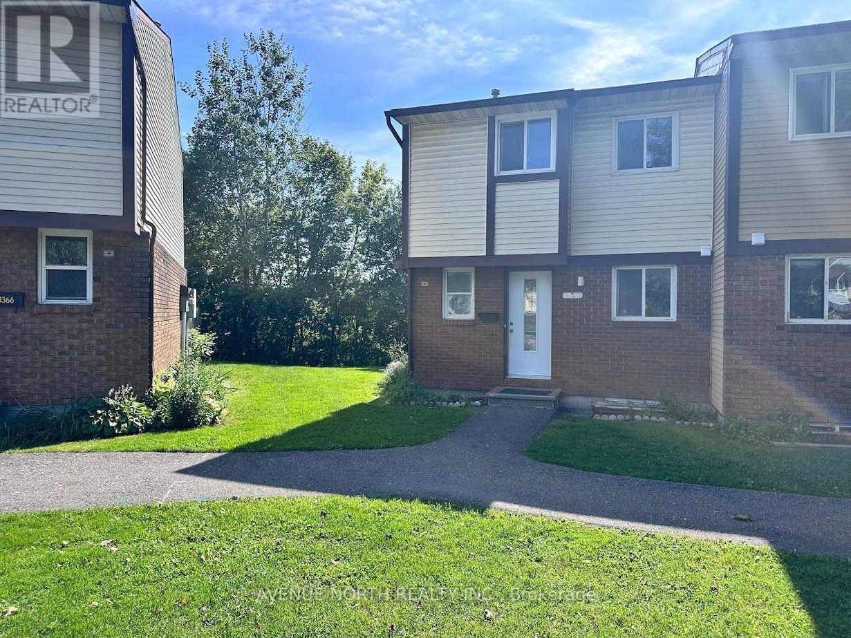 7 - 1370 Foxwell Street Property Photo 1