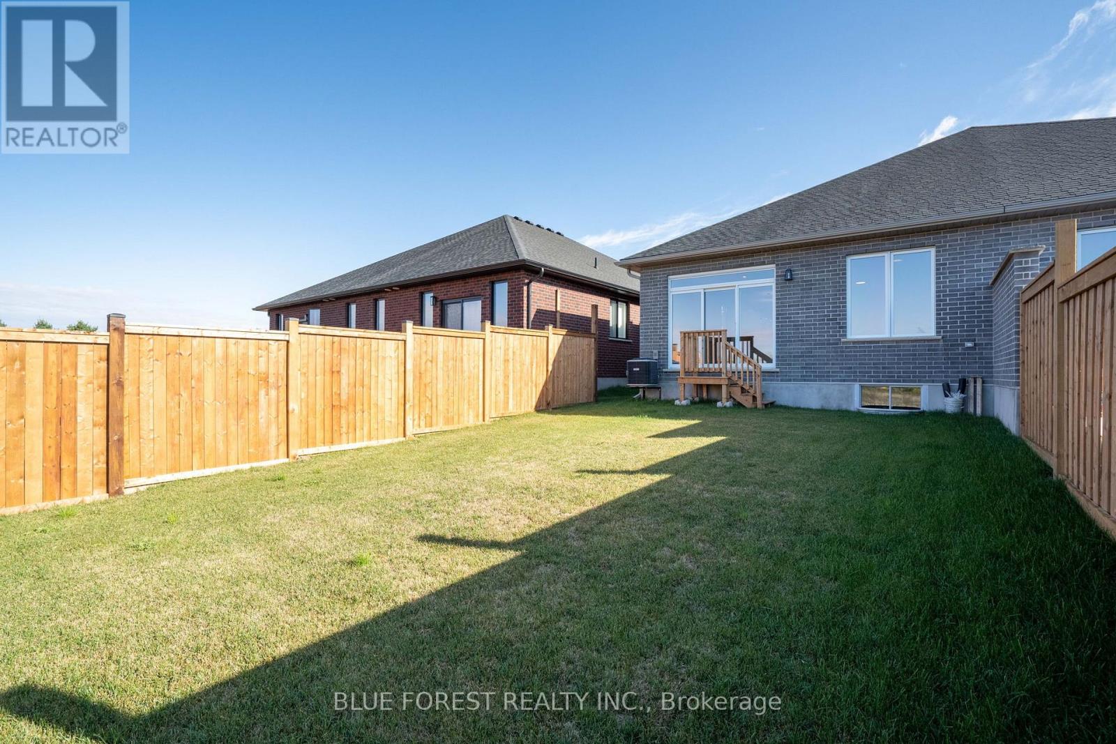 142 Shirley Street Property Photo 33