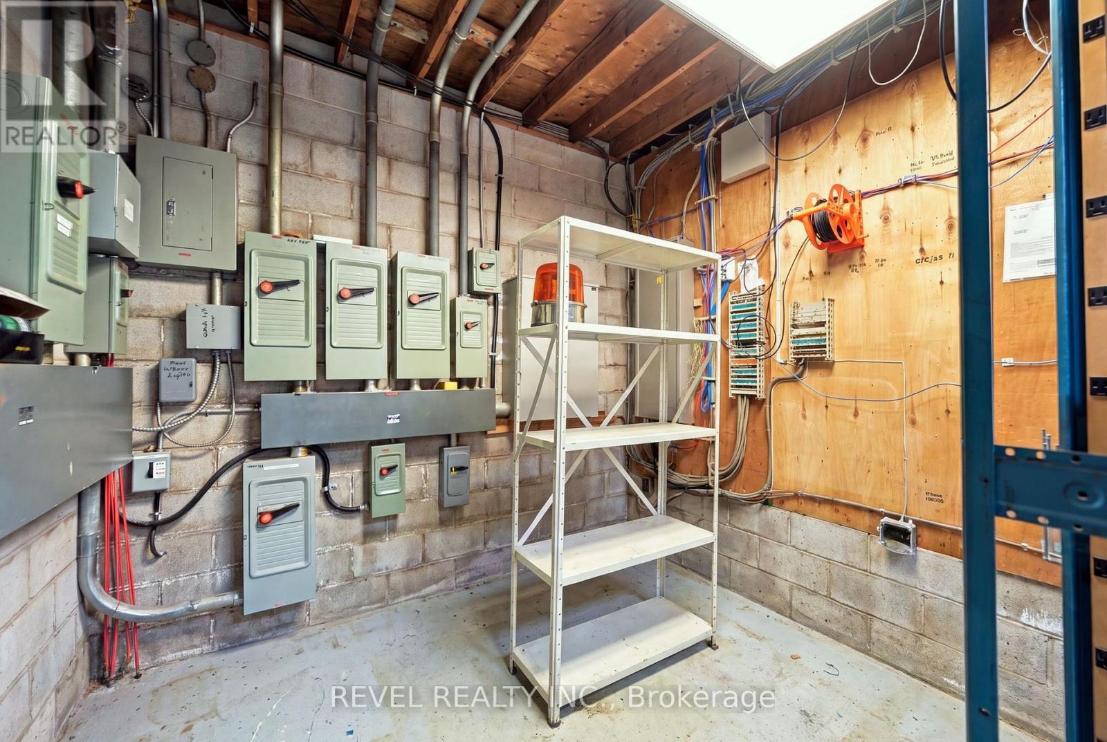 860 Forks Road Property Photo 32