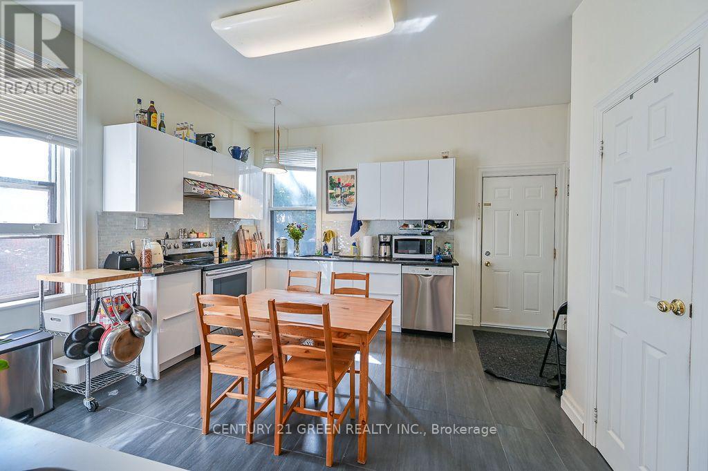 147 Herkimer Street Property Photo 8