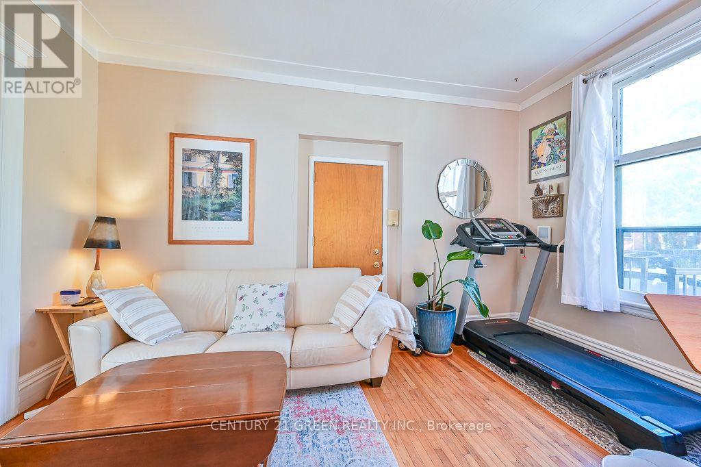 147 Herkimer Street Property Photo 10