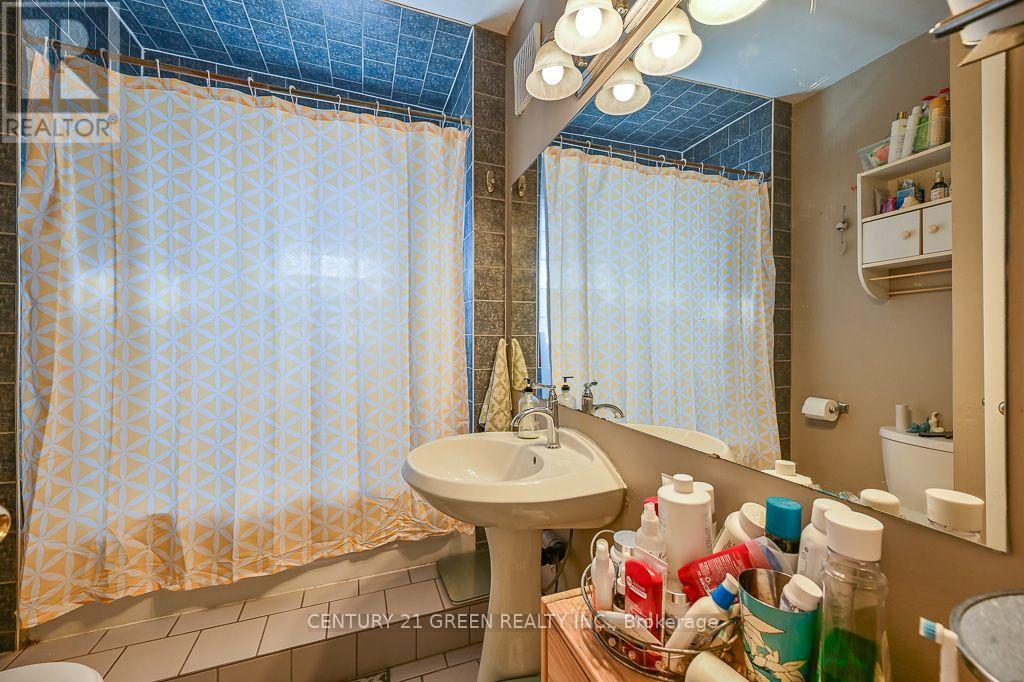 147 Herkimer Street Property Photo 25