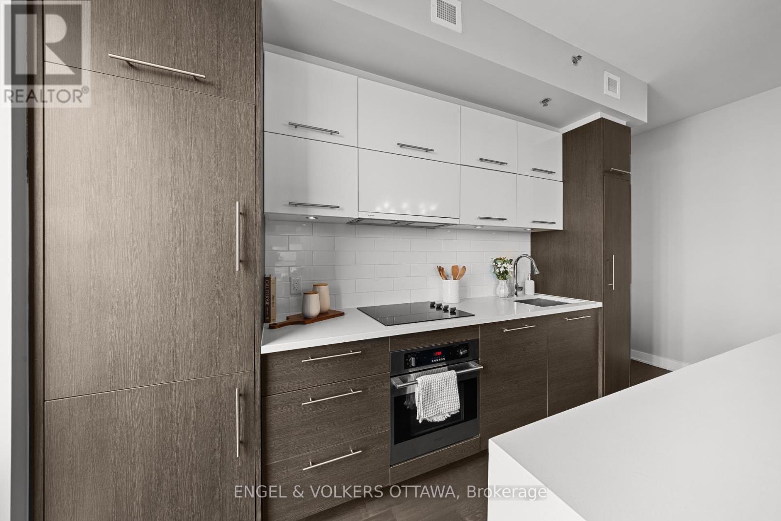 701 - 428 Sparks Street Property Photo 13
