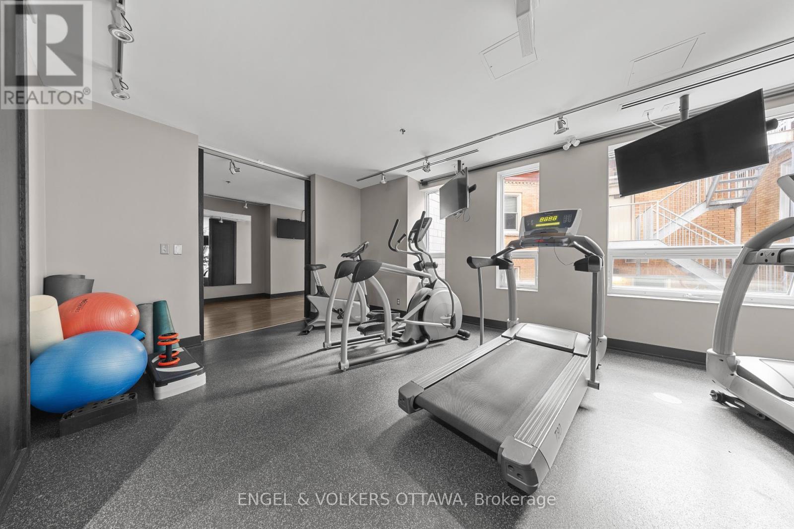 701 - 428 Sparks Street Property Photo 38