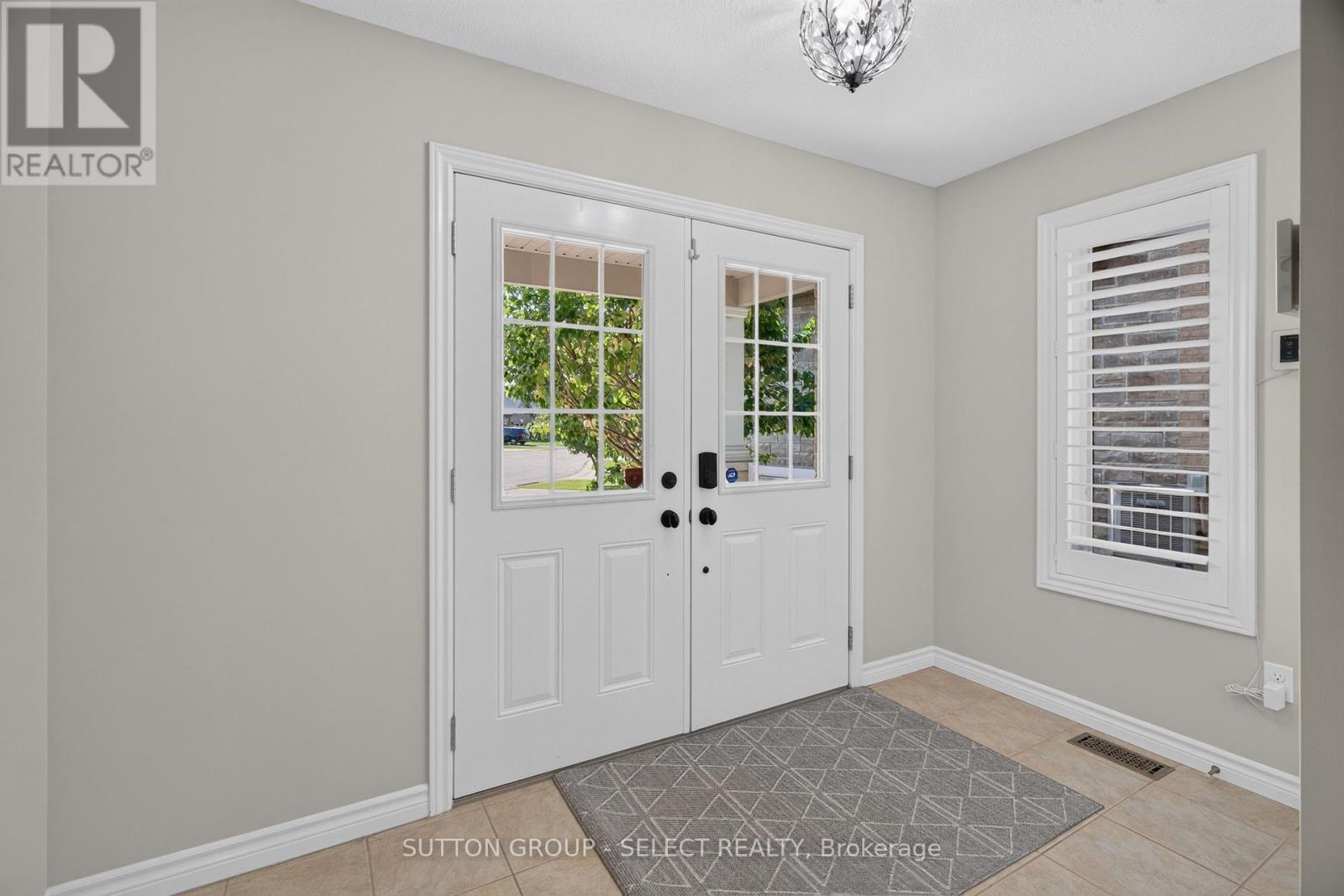 713 Silverfox Place Property Photo 3