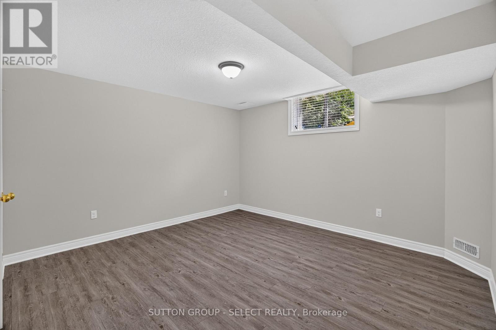 713 Silverfox Place Property Photo 36