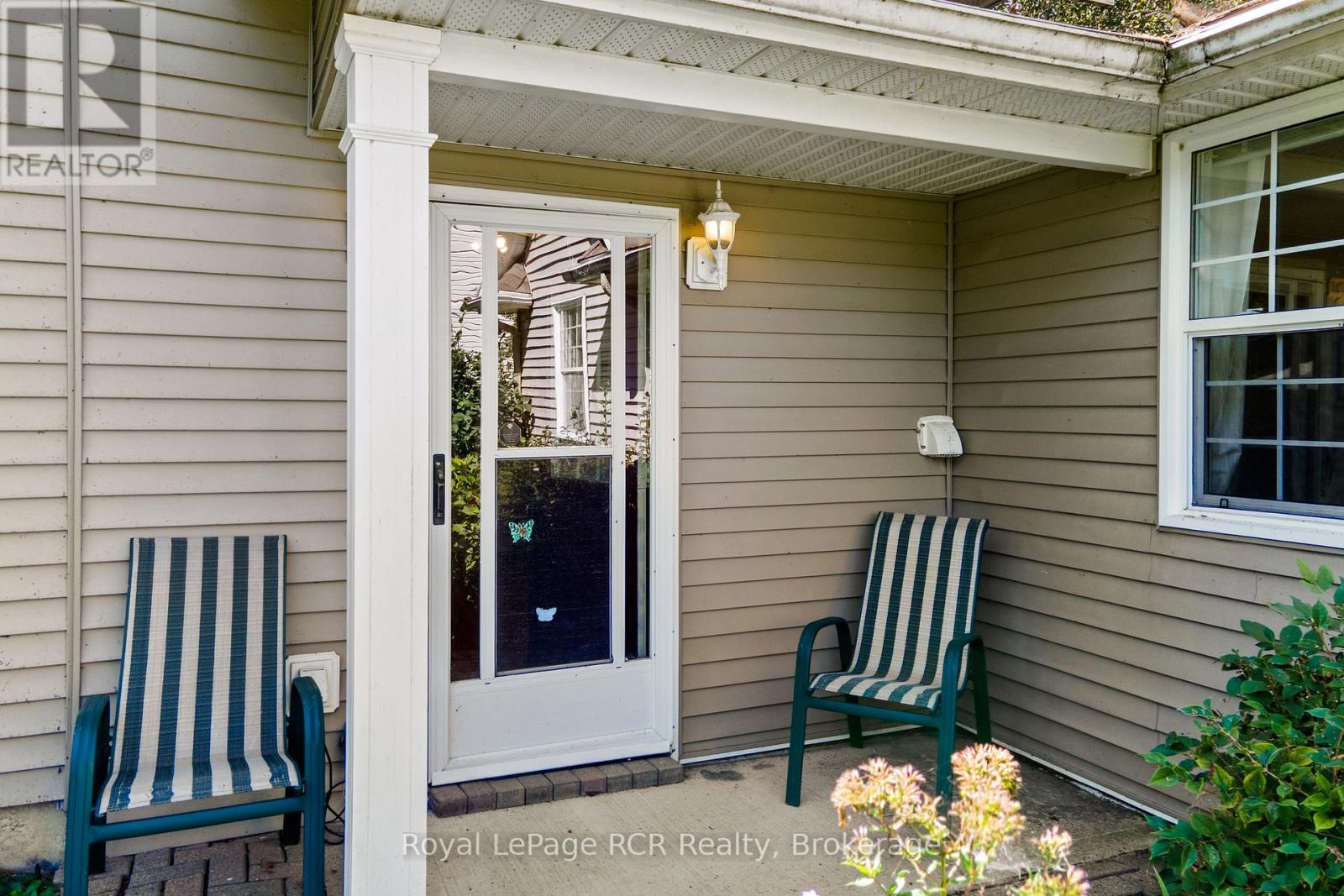 50 Hansen Drive S Property Photo 12