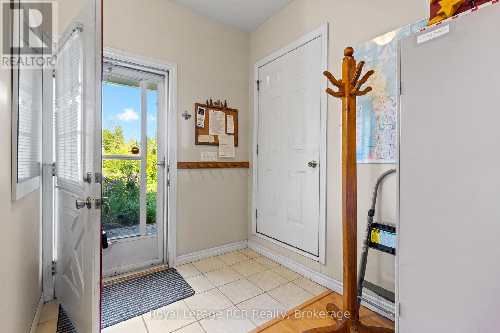 50 Hansen Drive S Property Photo 13