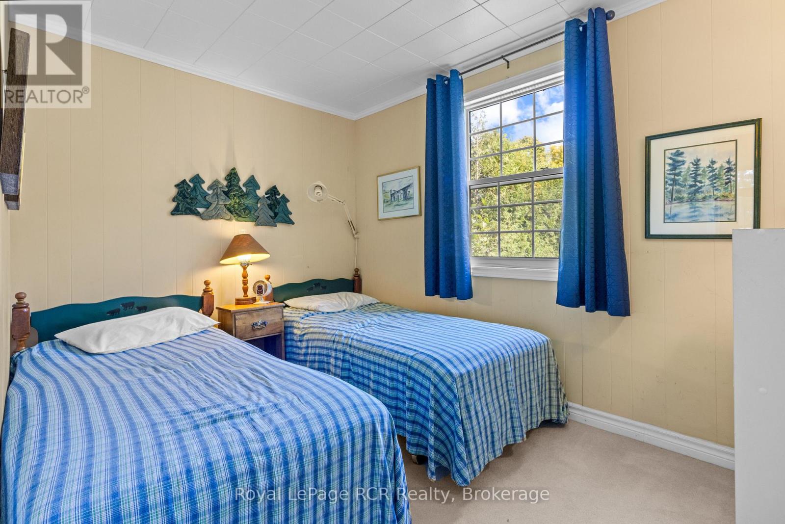50 Hansen Drive S Property Photo 28