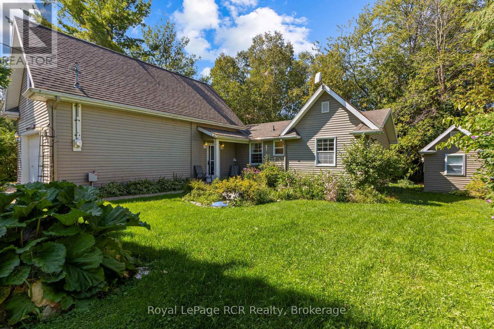 50 Hansen Drive S Property Photo 47